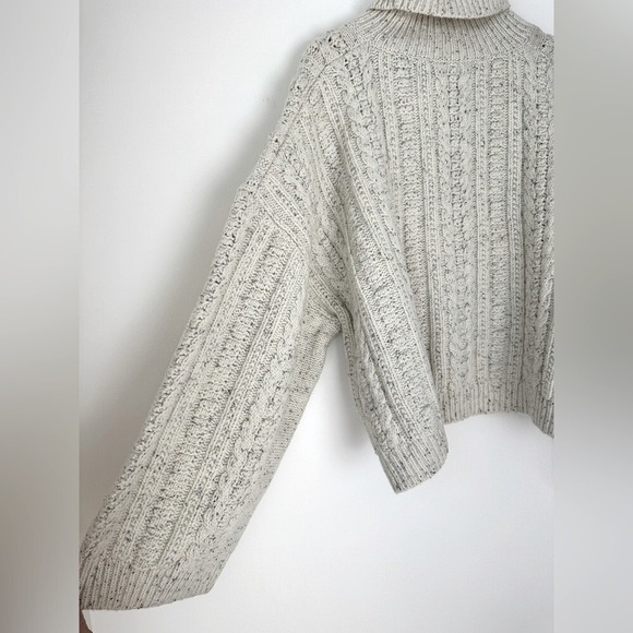 Toteme Cropped Cable Knit Turtleneck Sweater Off White Cream Chunky Quiet Luxury - Picture 8 of 13
